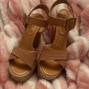 Stylish Tan Platform Sandals